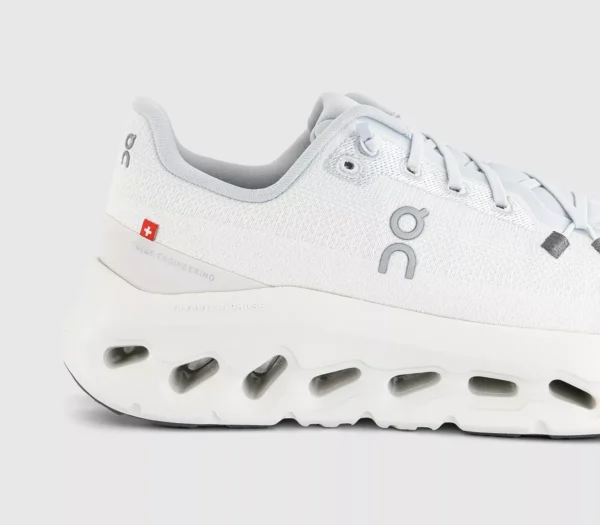 ON Cloudtilt Trainers  Artic Ice F