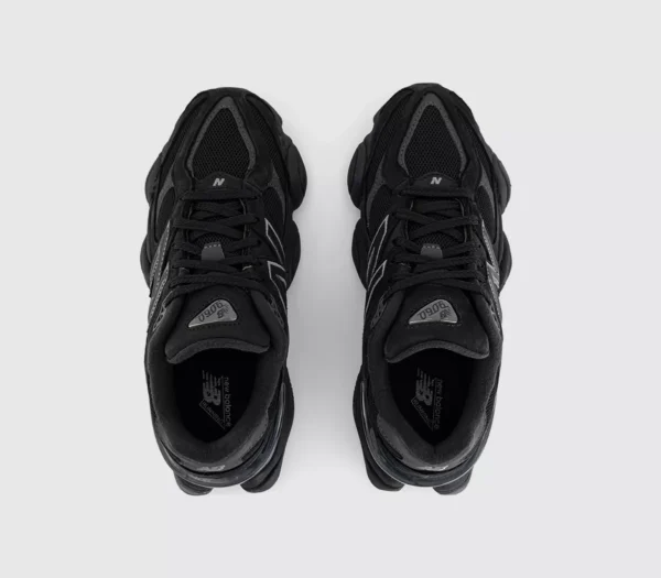 Black4 New Balance 9060 Trainers Black